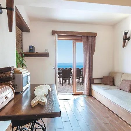 Awesome In With Sauna Feriehus Makarska