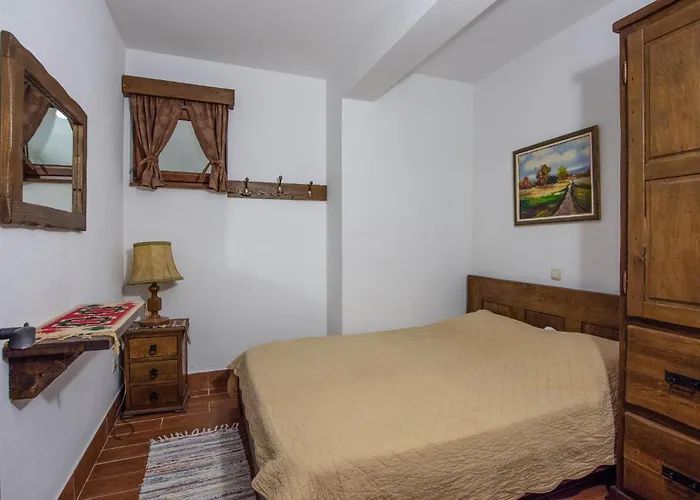 Cozy In With Sauna 펜션 마카르스카