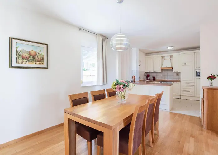 Cozy In With Sauna * 마카르스카